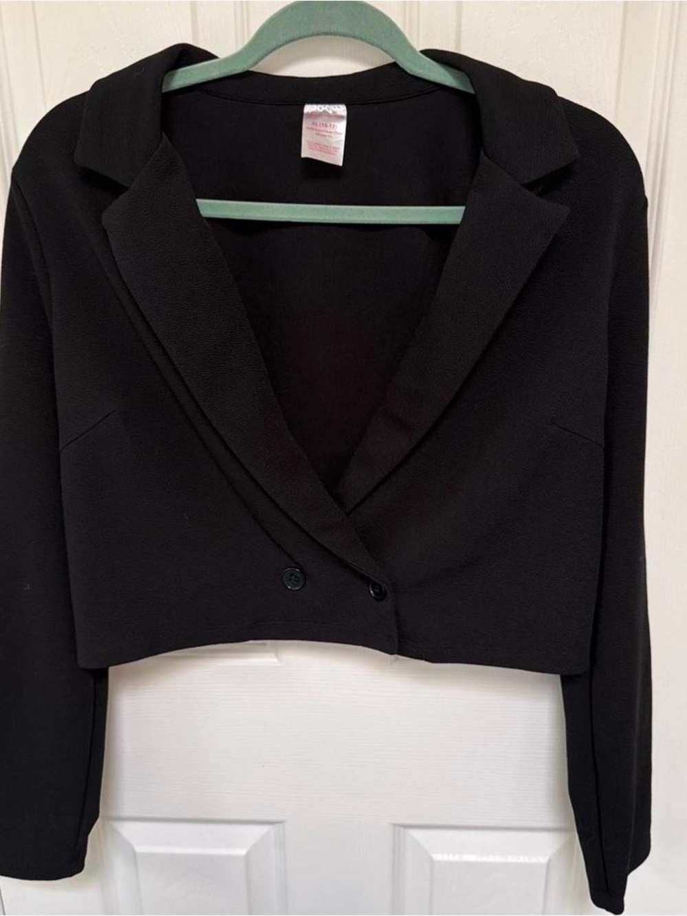 No Boundaries Black Cropped Blazer Jacket